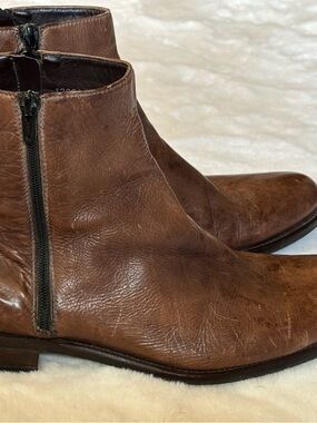Magnanni Men's Brown Leather Chukka Boots with Side Zip